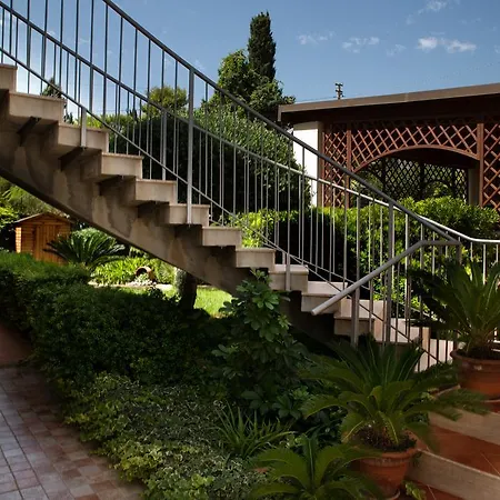 Couette-café Il Mandorlo 3*