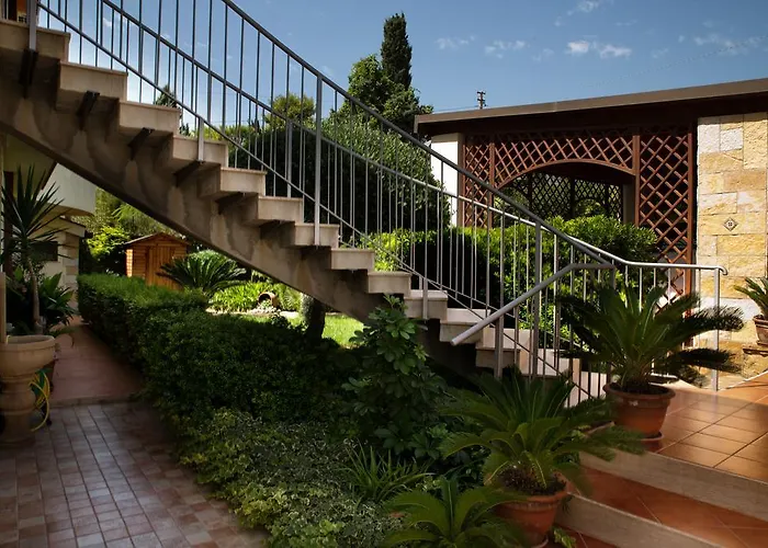 Bed & Breakfast Il Mandorlo 4*