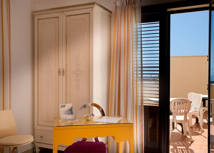 Il Mandorlo 住宿加早餐酒店 4*